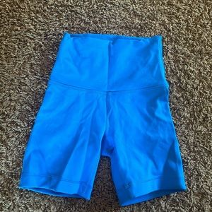 Lululemon Wunder Train 6” short